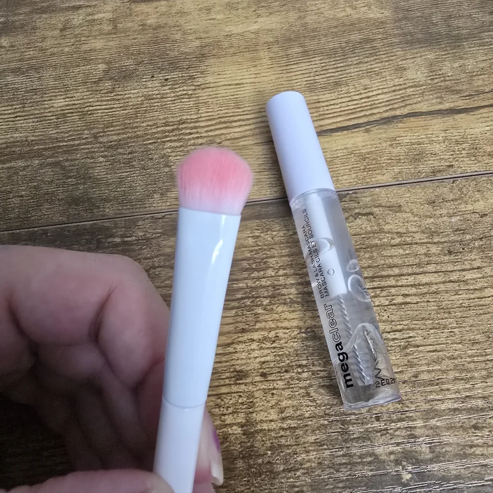 New Wet N Wild Mega Clear Brow And Lash Mascara And Makeup Brush